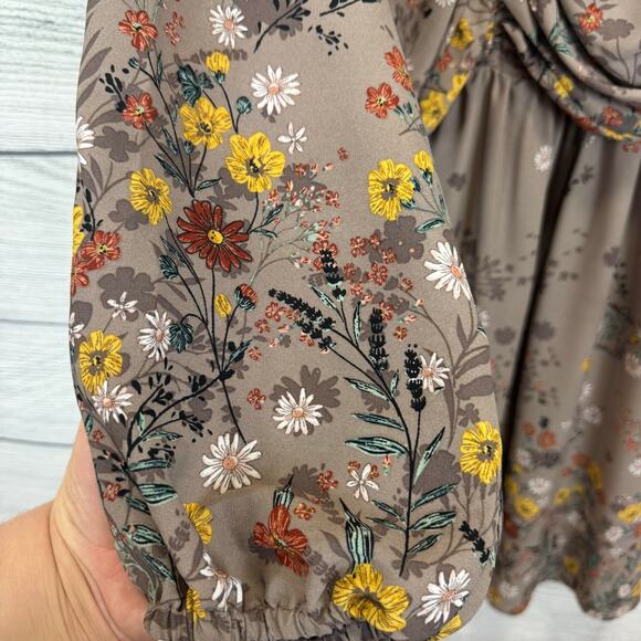 Maurices Taupe Women's Floral Long Sleeve Boho Dress Size Medium - Picture 2 of 11